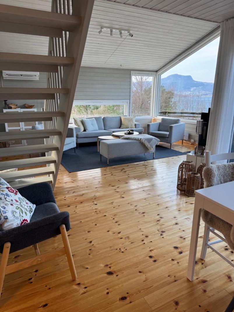 Charming House Located By The Fjord With The Pultpitrock Within Short Distance Villa Jorpeland Luaran gambar