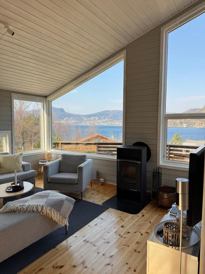 Charming House Located By The Fjord With The Pultpitrock Within Short Distance Villa Jorpeland Luaran gambar