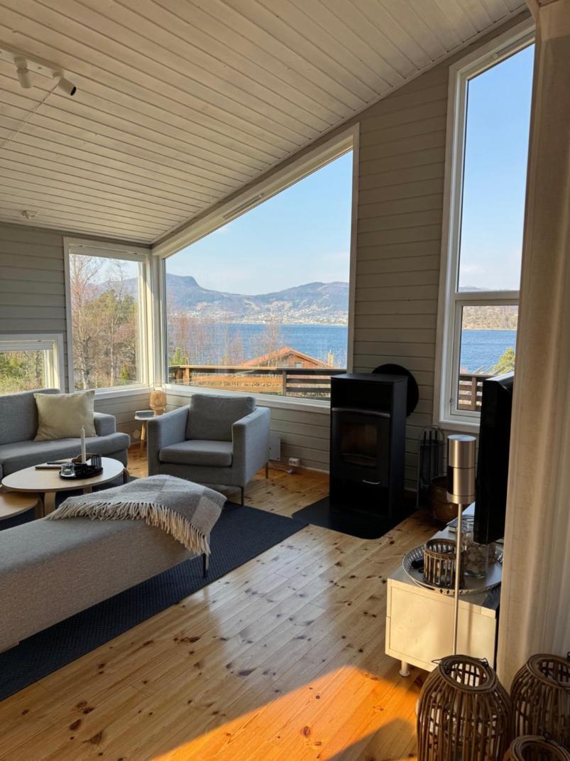 Charming House Located By The Fjord With The Pultpitrock Within Short Distance Villa Jorpeland Luaran gambar